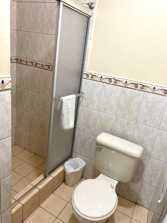 Hotel D'Mario Lago Agrio Ngoại thất bức ảnh