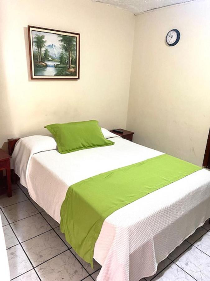 Hotel D'Mario Lago Agrio Ngoại thất bức ảnh