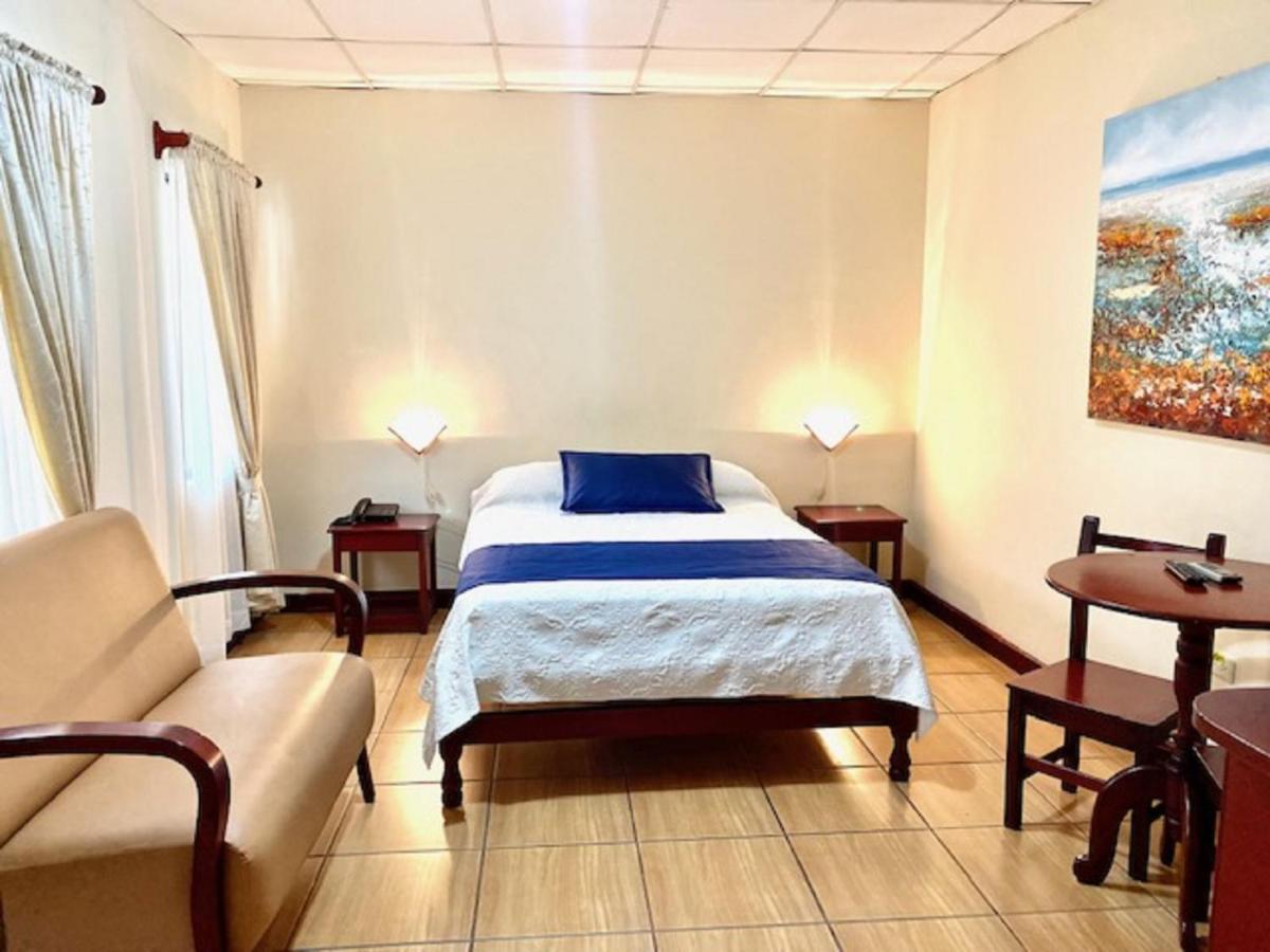 Hotel D'Mario Lago Agrio Ngoại thất bức ảnh