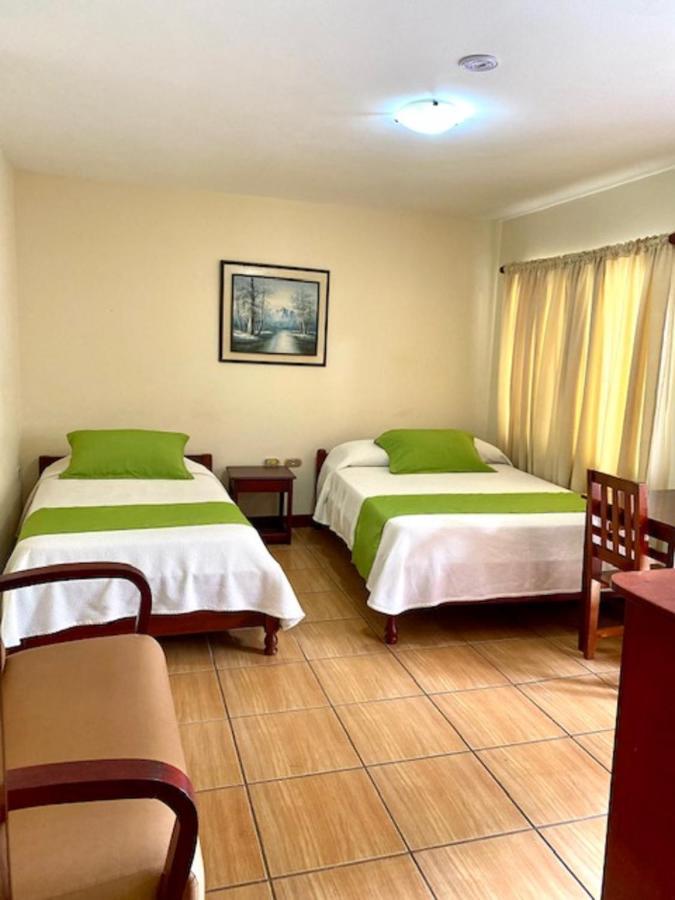 Hotel D'Mario Lago Agrio Ngoại thất bức ảnh