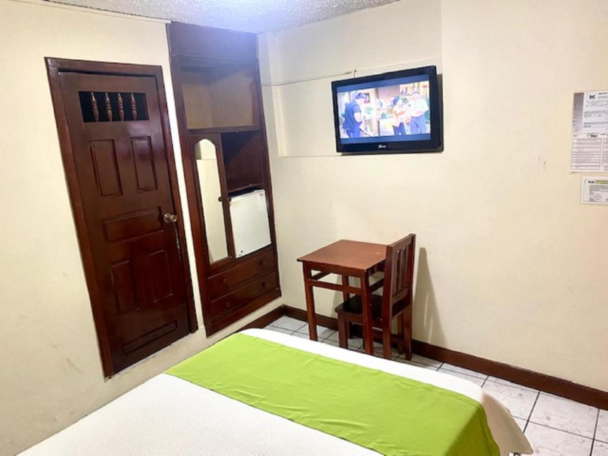 Hotel D'Mario Lago Agrio Ngoại thất bức ảnh