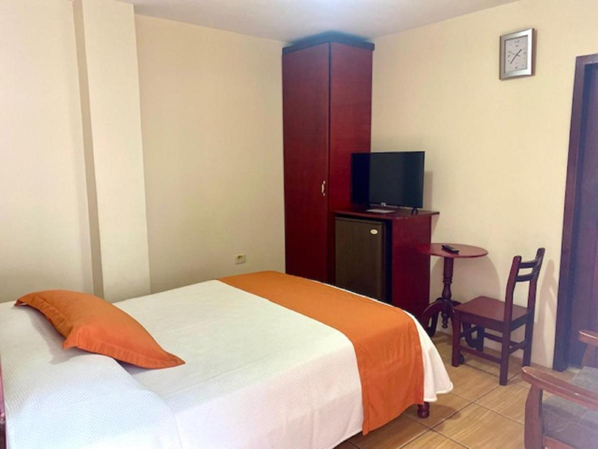 Hotel D'Mario Lago Agrio Ngoại thất bức ảnh