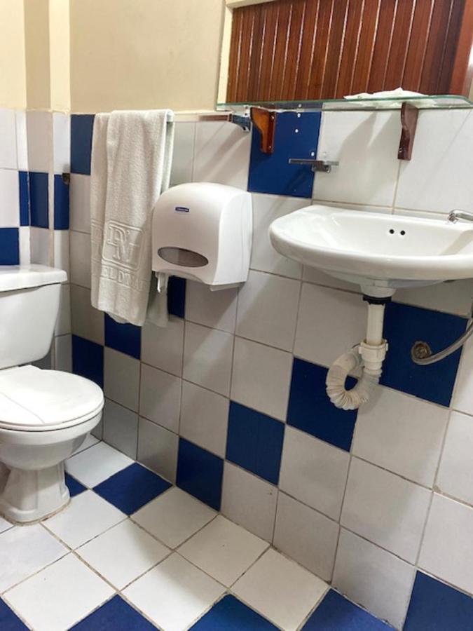 Hotel D'Mario Lago Agrio Ngoại thất bức ảnh